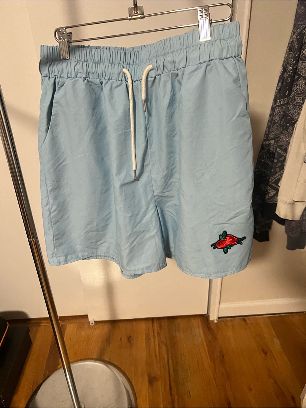 ROMWE Light Blue Men's Swim Trunks with Red Rose Embroidery